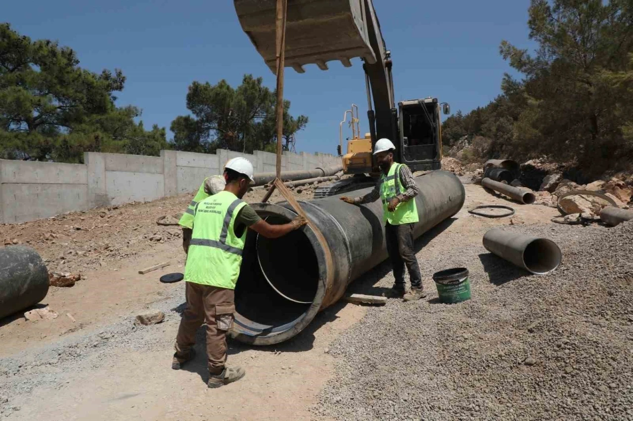 Bodrum’un patlayan hatlarını büyükşehir yeniliyor
