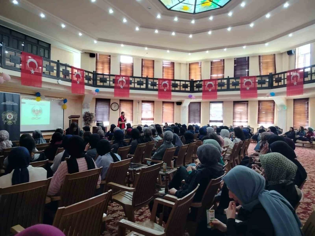 BÖF ekipleri öğrencileri bilgilendiriyor
