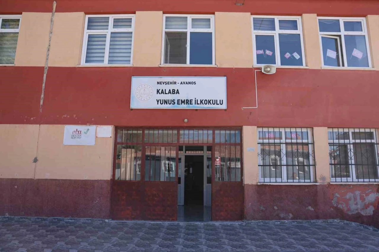Boğazına kek kaçan öğrenci hayatını kaybetti
