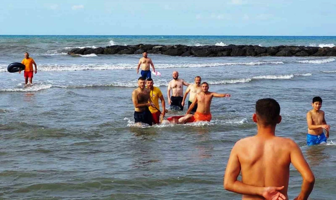 Boğulma vakalarının arttığı Samsun’da &quot;denize girilmemesi&quot; uyarısı
