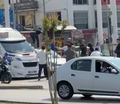 Boks ringlerini aratmayan kavga
