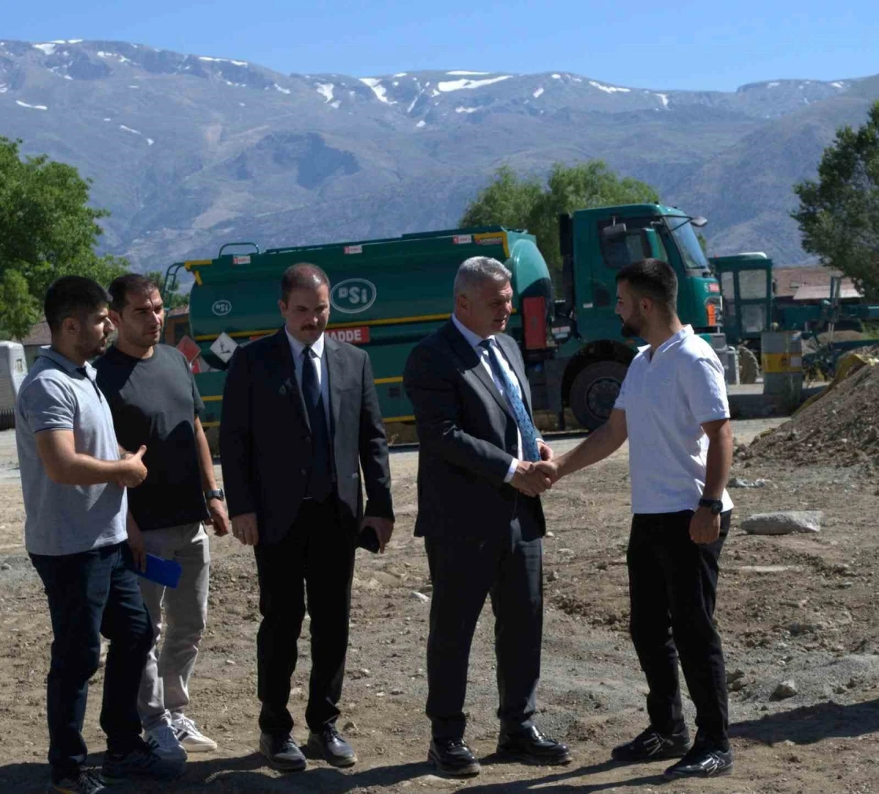 B&ouml;lge M&uuml;d&uuml;r&uuml; Yavuz, DSİ Erzincan Şubesinde incelemelerde bulundu
