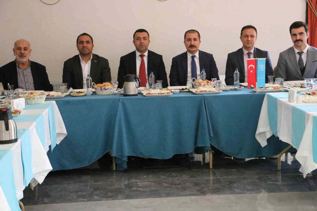 B&ouml;lge turizminin kalkınması i&ccedil;in seyahat acenteleri ve rehberler buluştu
