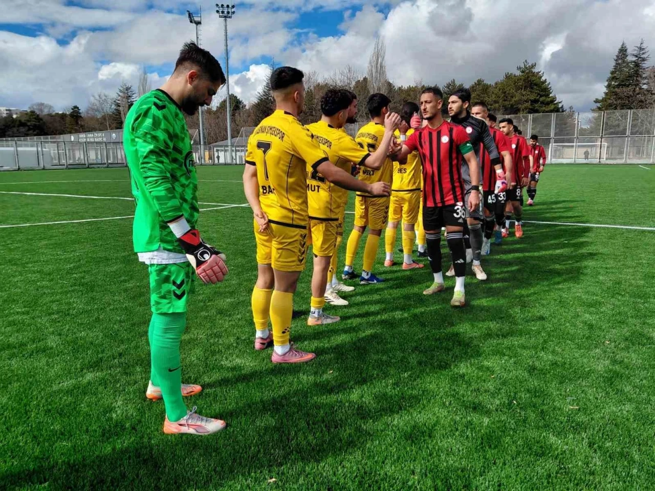 B&ouml;lgesel Amat&ouml;r Lig 2. Grup: Kocasinan Şimşek - Siverek Belediye: 0-1
