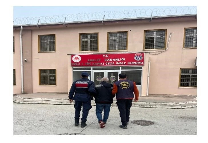Bolu&rsquo;da 40 yıl 10 ay hapis cezasıyla aranan firari h&uuml;k&uuml;ml&uuml; yakalandı

