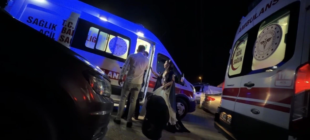 Bolu&rsquo;da d&uuml;ğ&uuml;nde meydan kavgası: Damat dahil 3 yaralı
