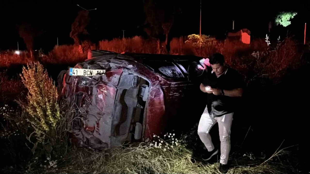 Bolu&rsquo;da kontrolden &ccedil;ıkan otomobil takla attı: 2 yaralı
