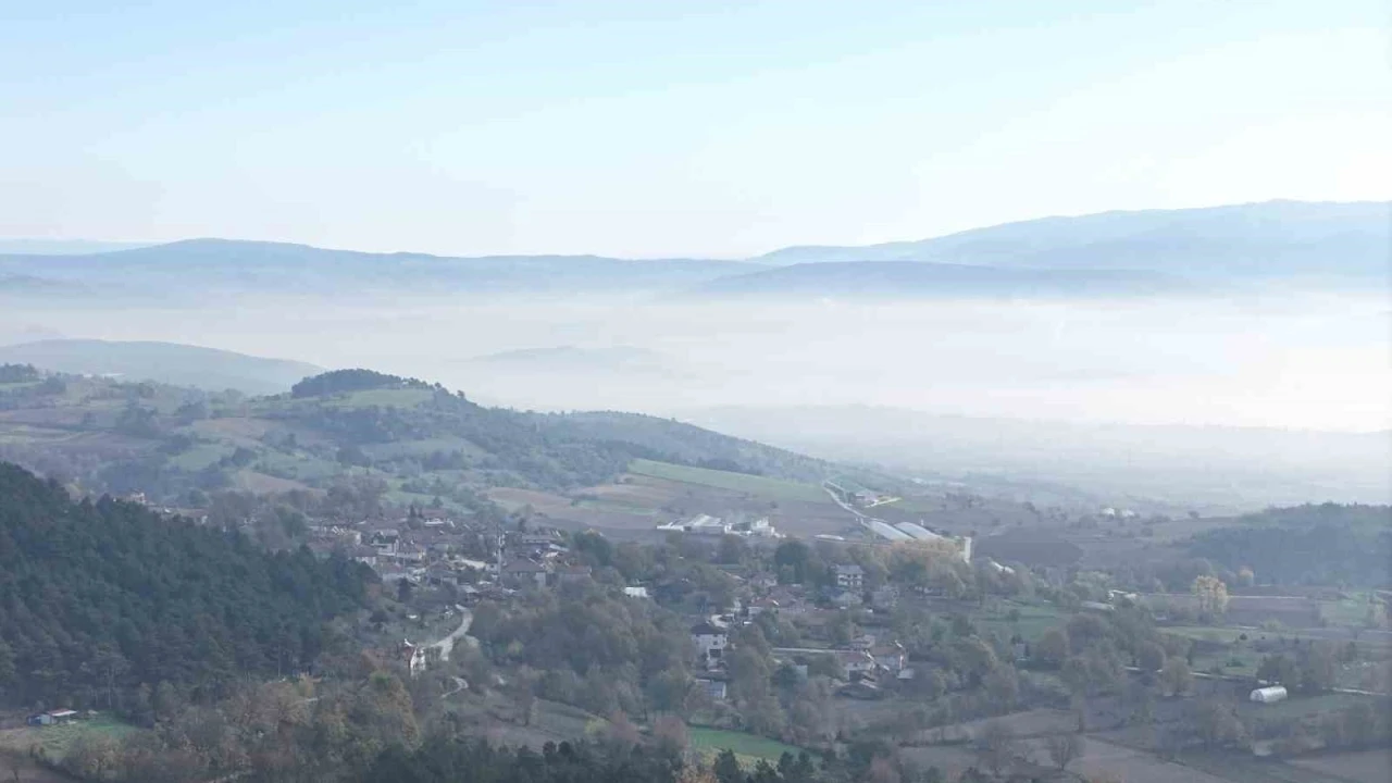 Bolu’da &quot;sis denizi&quot; manzarası mest etti
