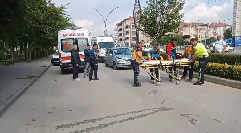 Bolu’da yolun karşısına geçmeye çalışan anne ve kızına otomobil çarptı: 2 yaralı
