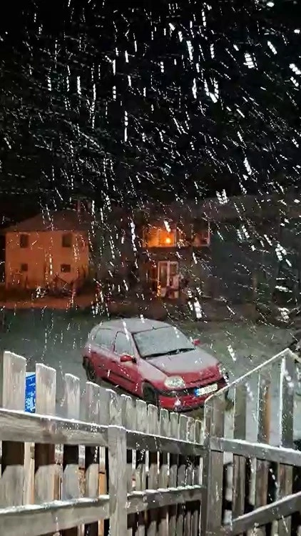 Bolu’nun yüksek kesimlerine kar yağdı
