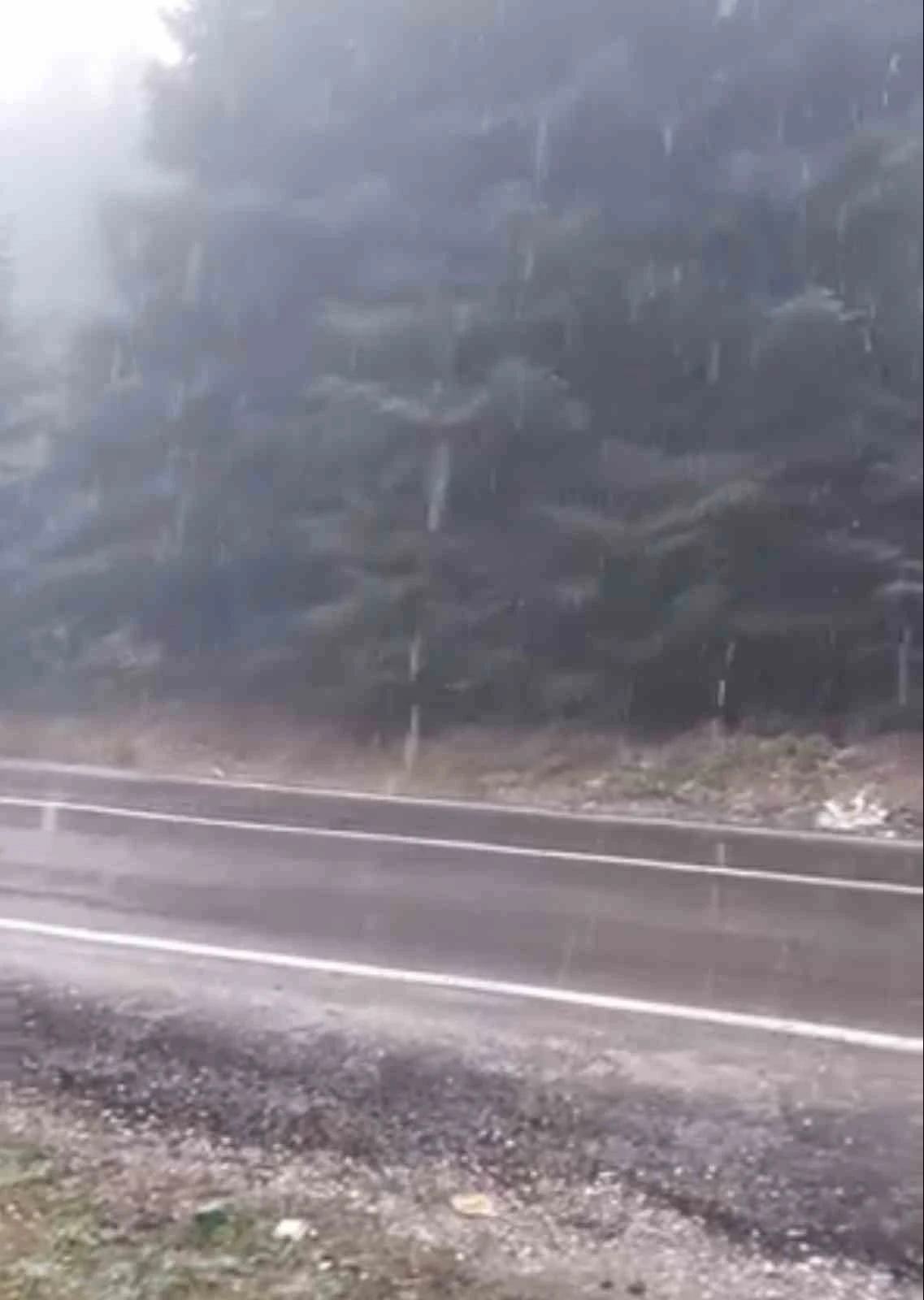 Bolu’nun yükseklerinde kar yağışı
