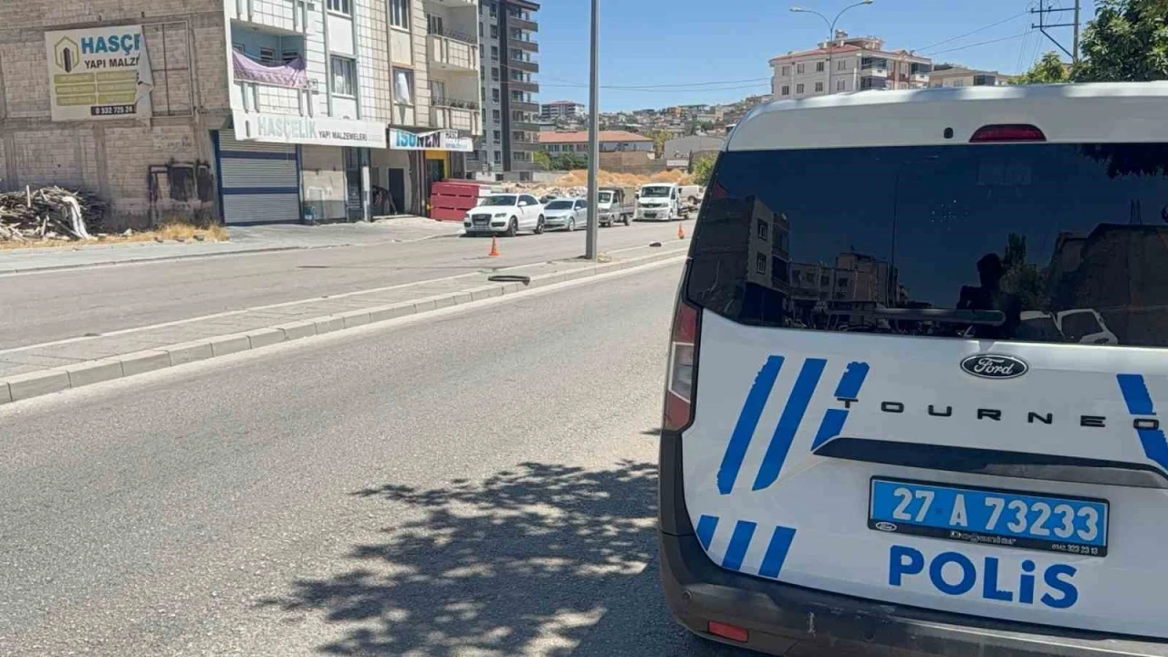 Boşanma aşamasındaki eşi tarafından silahla vurulan kadın ağır yaralandı
