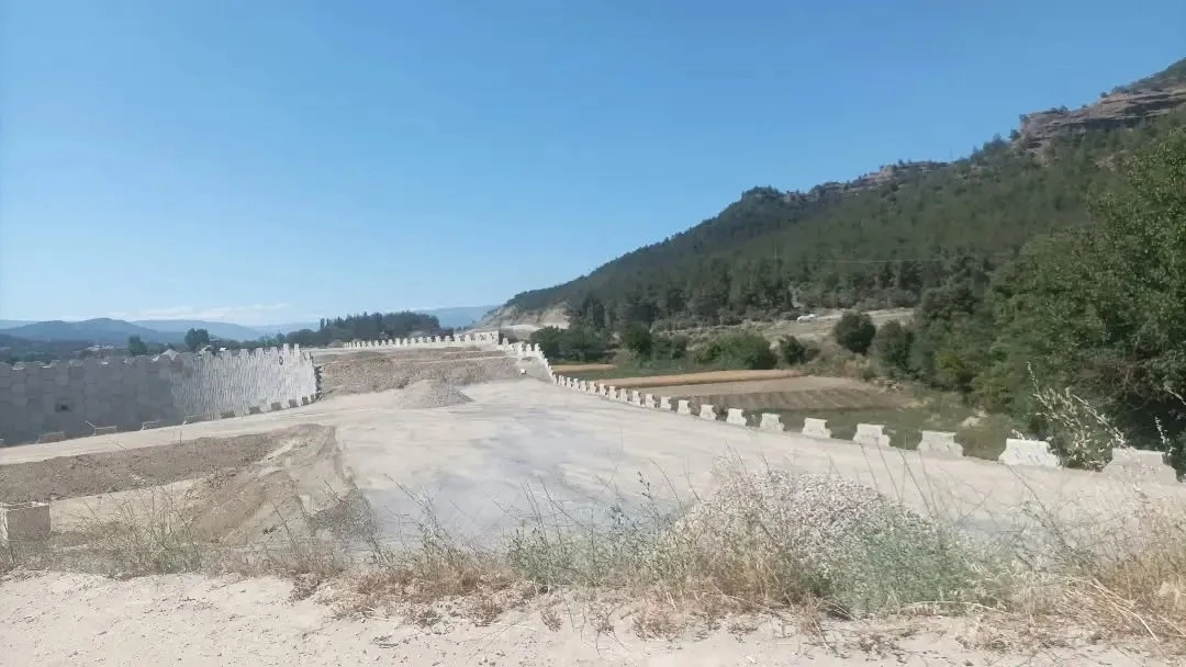 Boyabat &ccedil;evre yolu &ccedil;alışmaları
