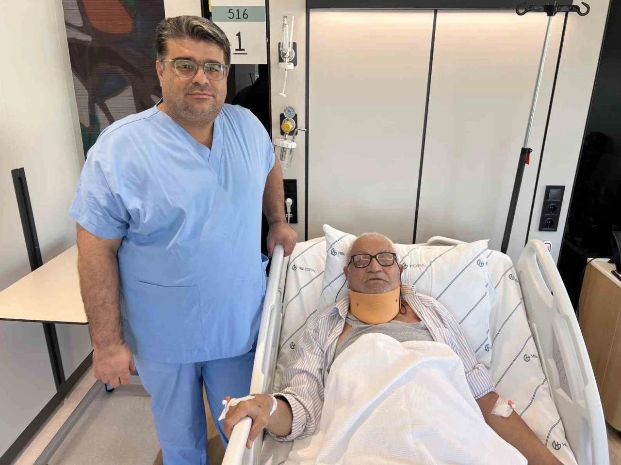 Boyun omuriliğindeki daralma ameliyatı: Yaşlı hasta yeni teknikle ertesi gün sağlığına kavuştu
