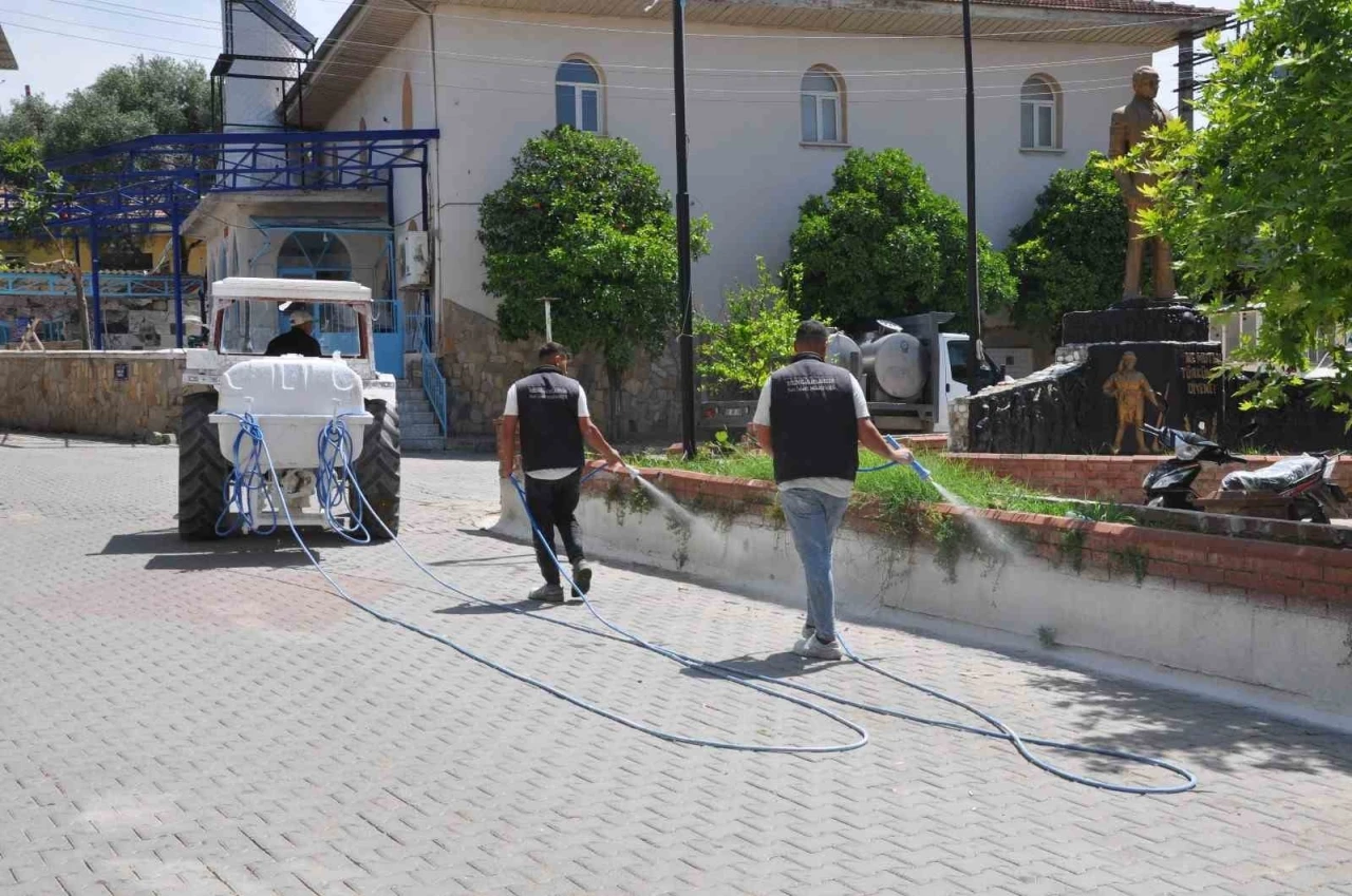 Bozdoğan Belediyesi’nden Yazıkent’te bahar temizliği
