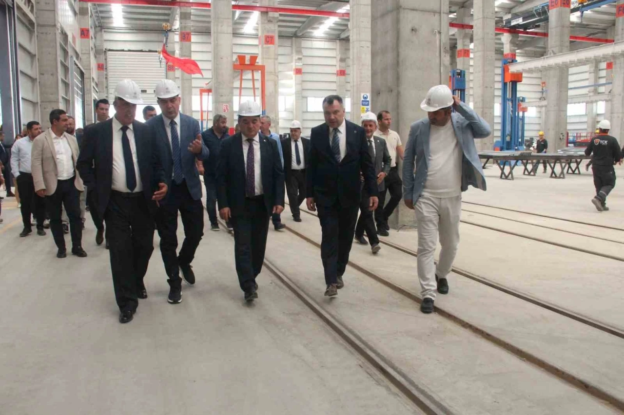 Bozüyük’te yeni hizmete açılan üretim tesisi kamu ve özel sektör temsilcilerini ağırlıyor

