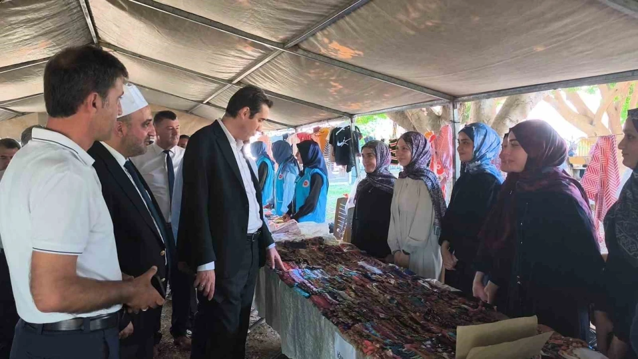 Bozyazı’da Kur’an Kursu öğrencileri için hayır çarşısı açıld