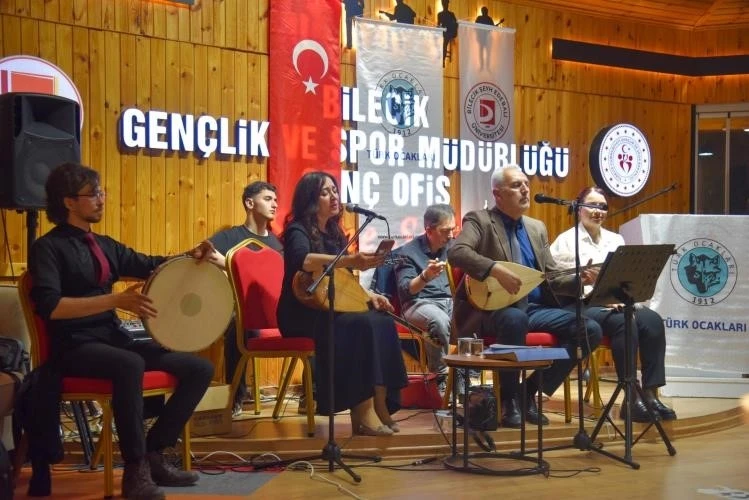BŞE&Uuml;&rsquo;de &lsquo;T&uuml;rk T&ouml;resinde Kadın&rsquo; s&ouml;yleşisi ve &lsquo;T&uuml;rk&uuml;lerle Bilecik&rsquo; akşamı d&uuml;zenlendi
