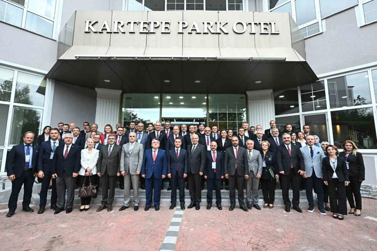 BŞEÜ Rektörü Kaplancıklı, Batı Karadeniz Üniversiteler Birliği Çalıştayına katıldı
