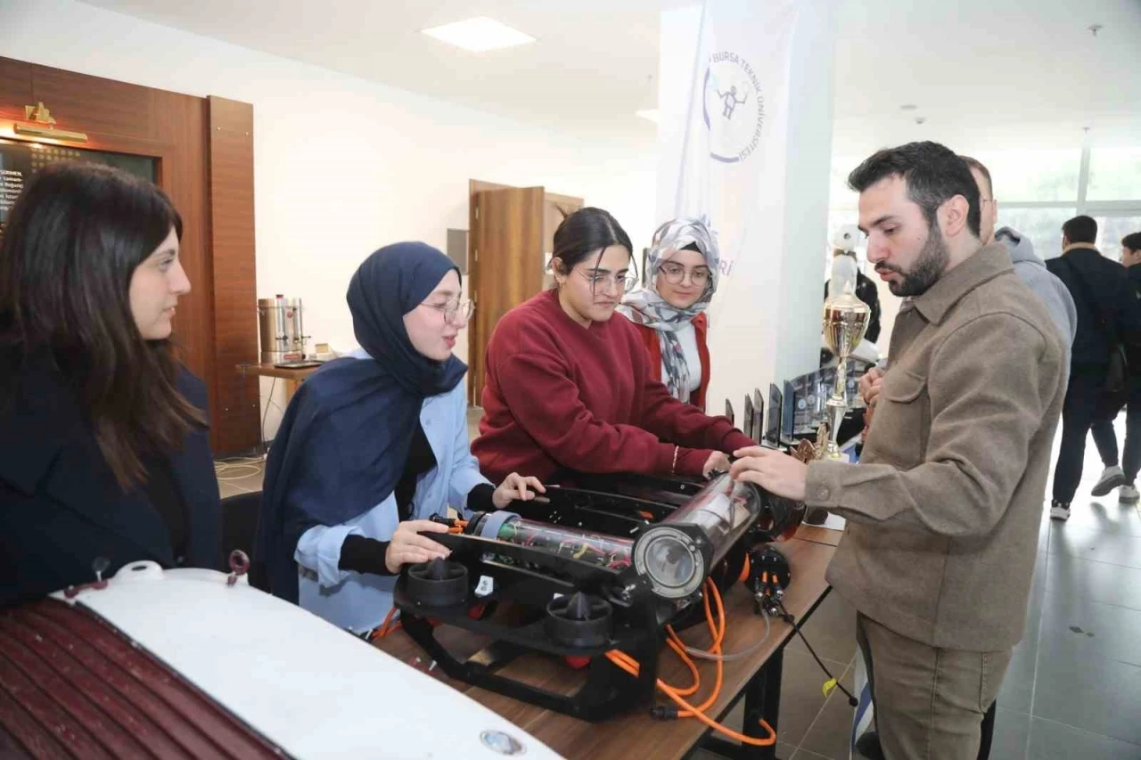 BTÜ Robot Günleri’nde geleceğin teknolojileri konuşuldu
