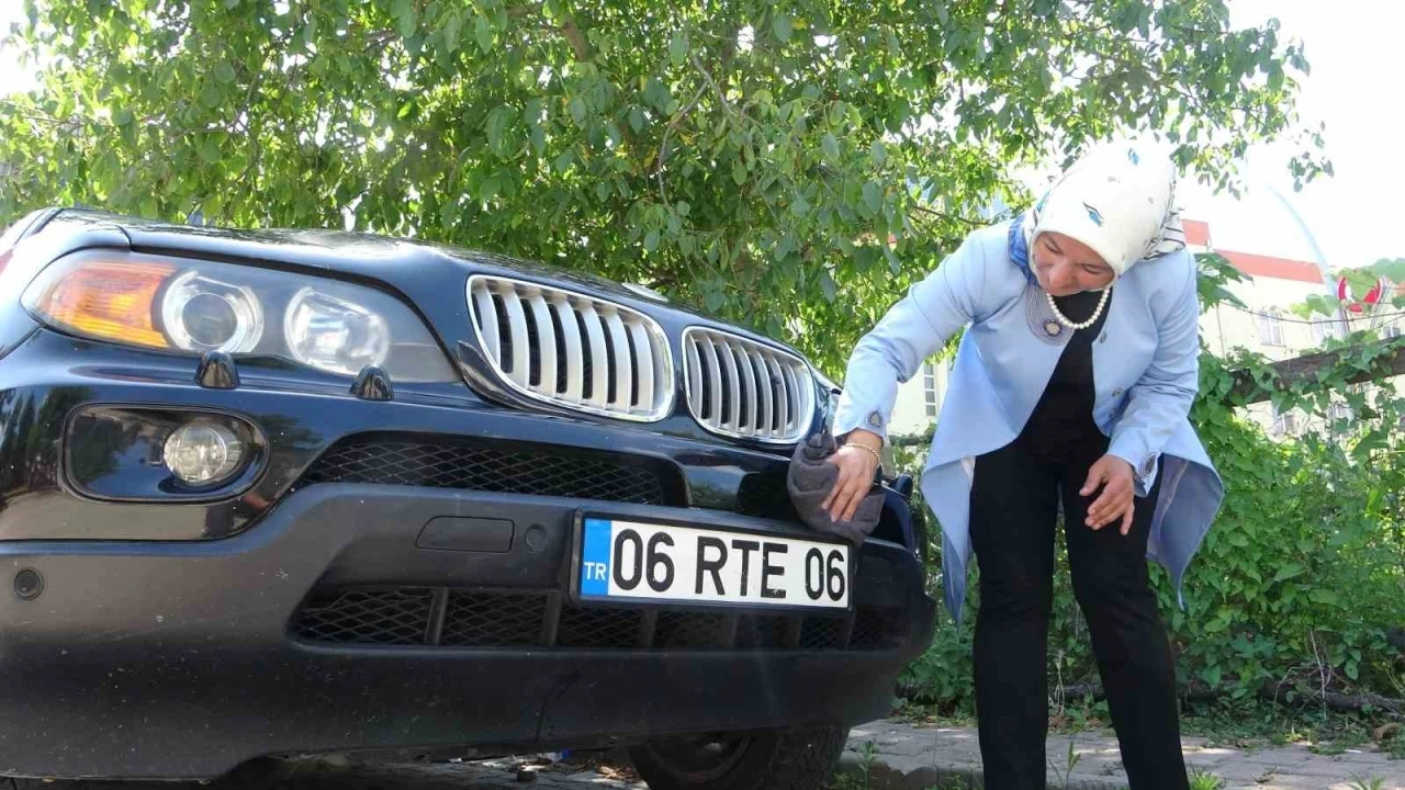 Bu araç yolda göreni şaşırtıyor: 06 RTE 06 Giresun’da
