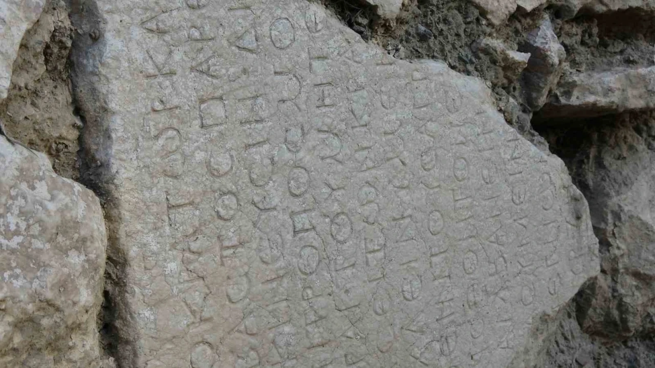 Bu evin temel taşları, İmparator Caracalla’nın 1800 yıllık mektubu çıktı