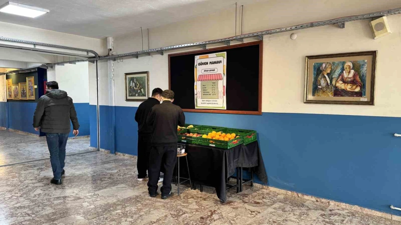 Bu okulda manav var, g&ouml;revli yok
