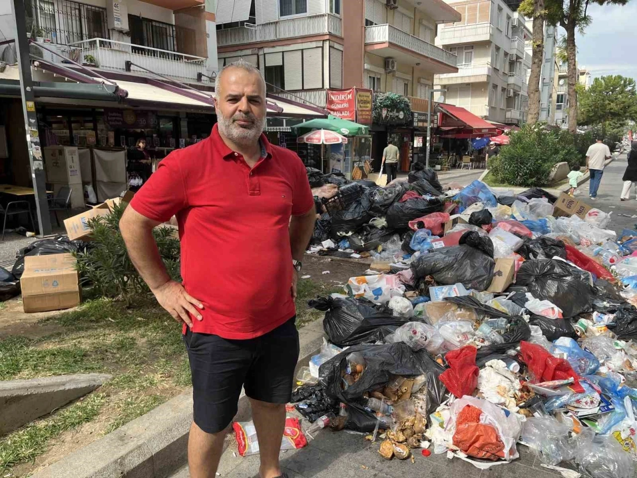 Buca’da çöp isyanı: &quot;Bu şehir bunları hak etmiyor&quot;
