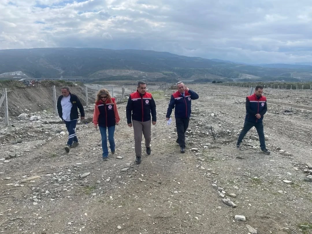 Buharkent ilek bah&ccedil;esinde hazırlıklar s&uuml;r&uuml;yor
