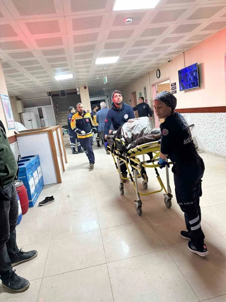 Buharkent’te husumetli aileler birbirine girdi: 7 yaralı
