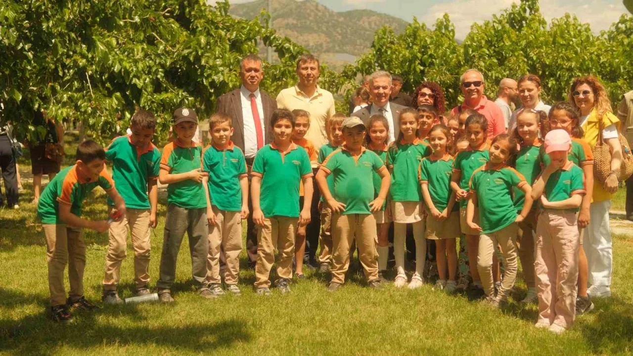 Buharkent’te kuşaklar buluştu
