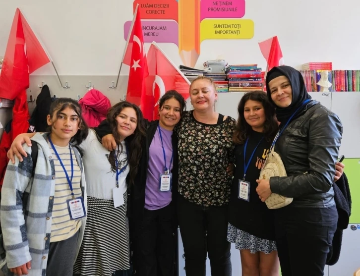 Buldanlı &ouml;ğrenciler &Ccedil;ocuk Bayramını Romanya&rsquo;da kutladı
