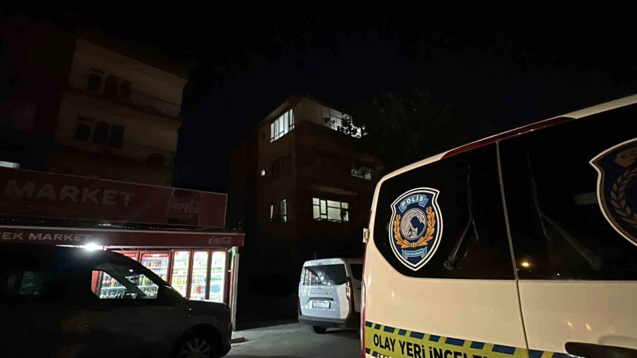 Burdur&rsquo;da evden ziynet eşyası &ccedil;alan hırsızlar kayıplara karıştı

