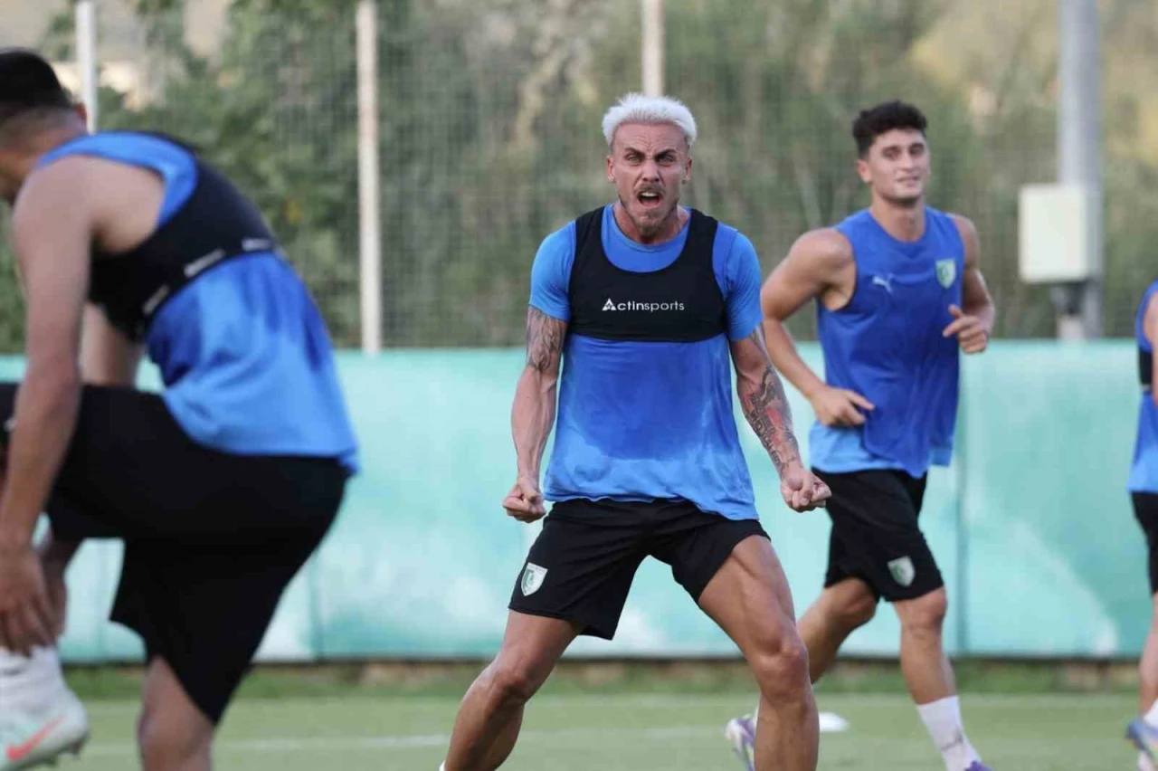 Burhan Eşer: &quot;İnşallah, Sivasspor maçından istediğimiz sonuçla döneceğiz&quot;

