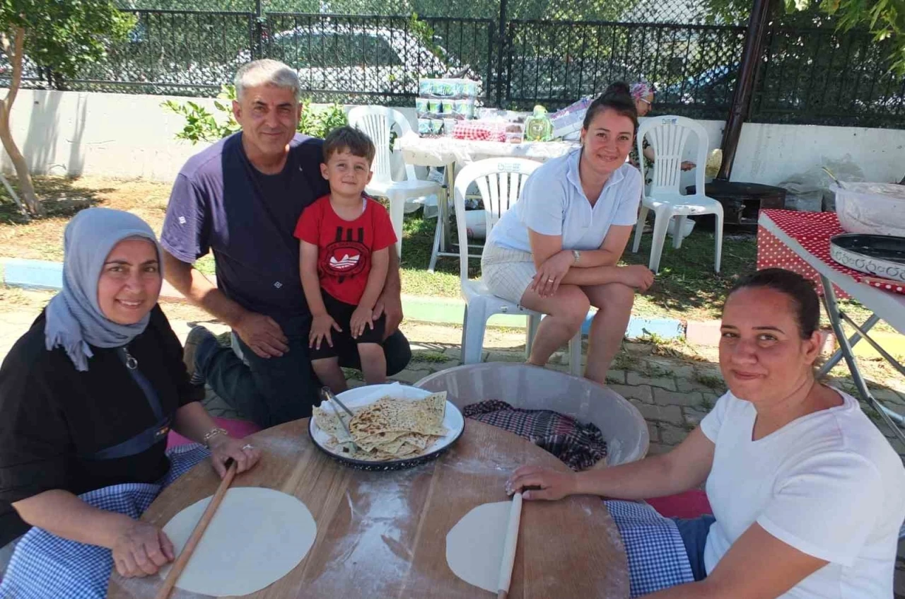 Burhaniye&rsquo;de okul yararına g&ouml;zleme yaptılar
