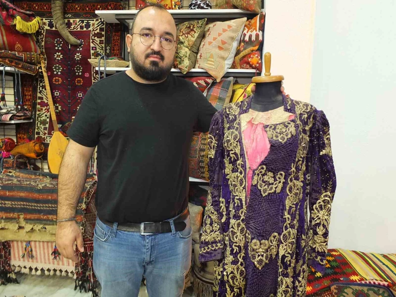 Burhaniye’de tarihi bindallı ilgi gördü
