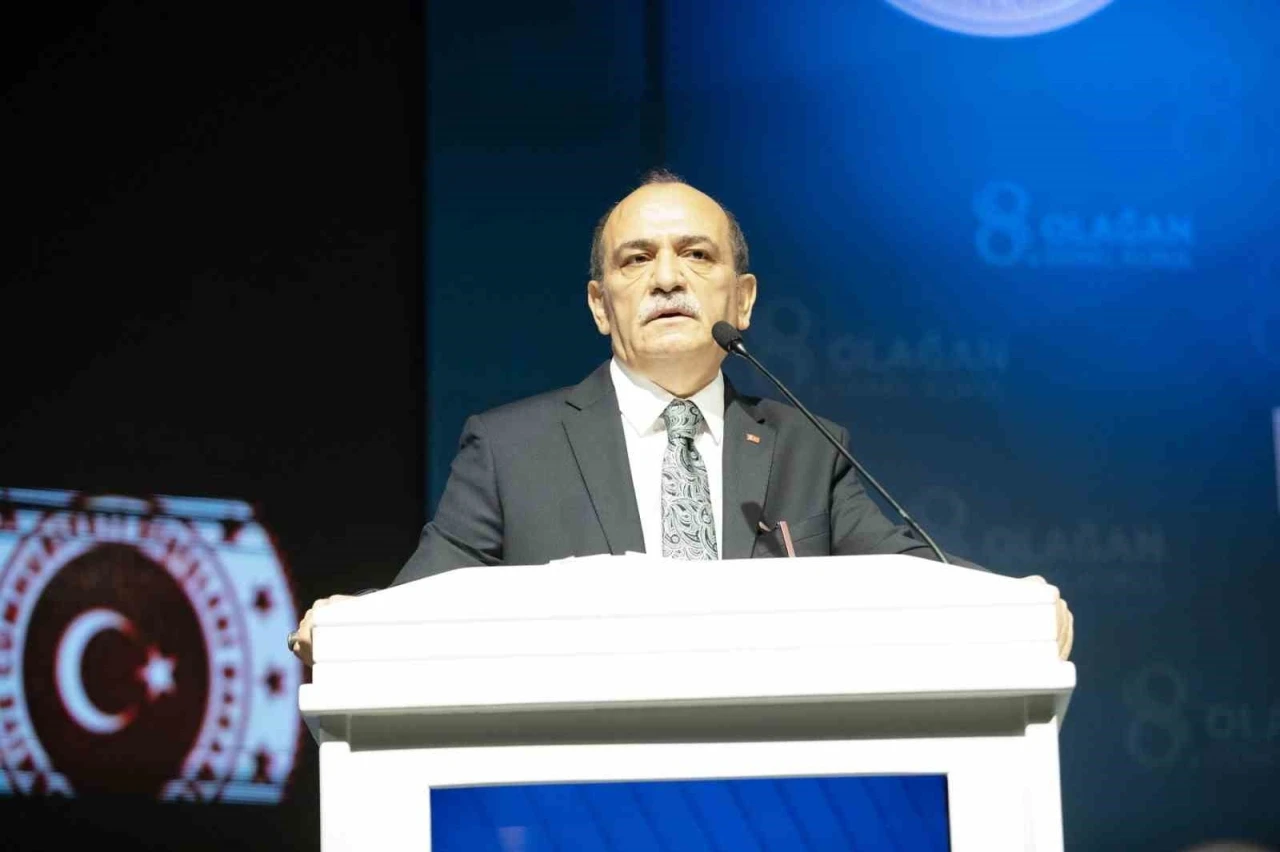 Büro Memur-Sen’de Yusuf Yazgan, yeniden genel başkan seçildi
