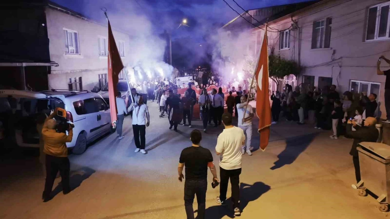 Bursa&rsquo;da 157 yıllık "deve eğlencesi" geleneği yaşatılıyor
