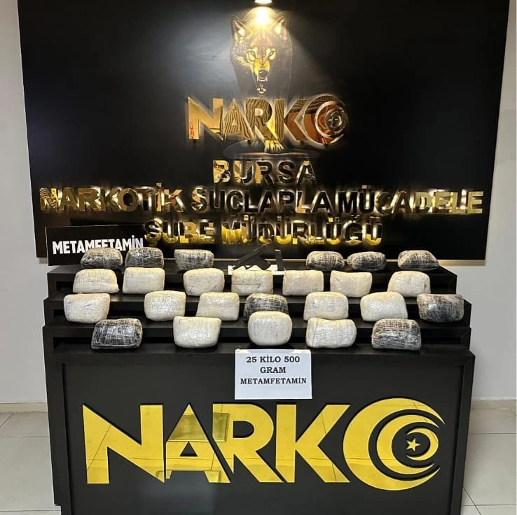 Bursa&rsquo;da 25 bu&ccedil;uk kilo metamfetamin ele ge&ccedil;irildi
