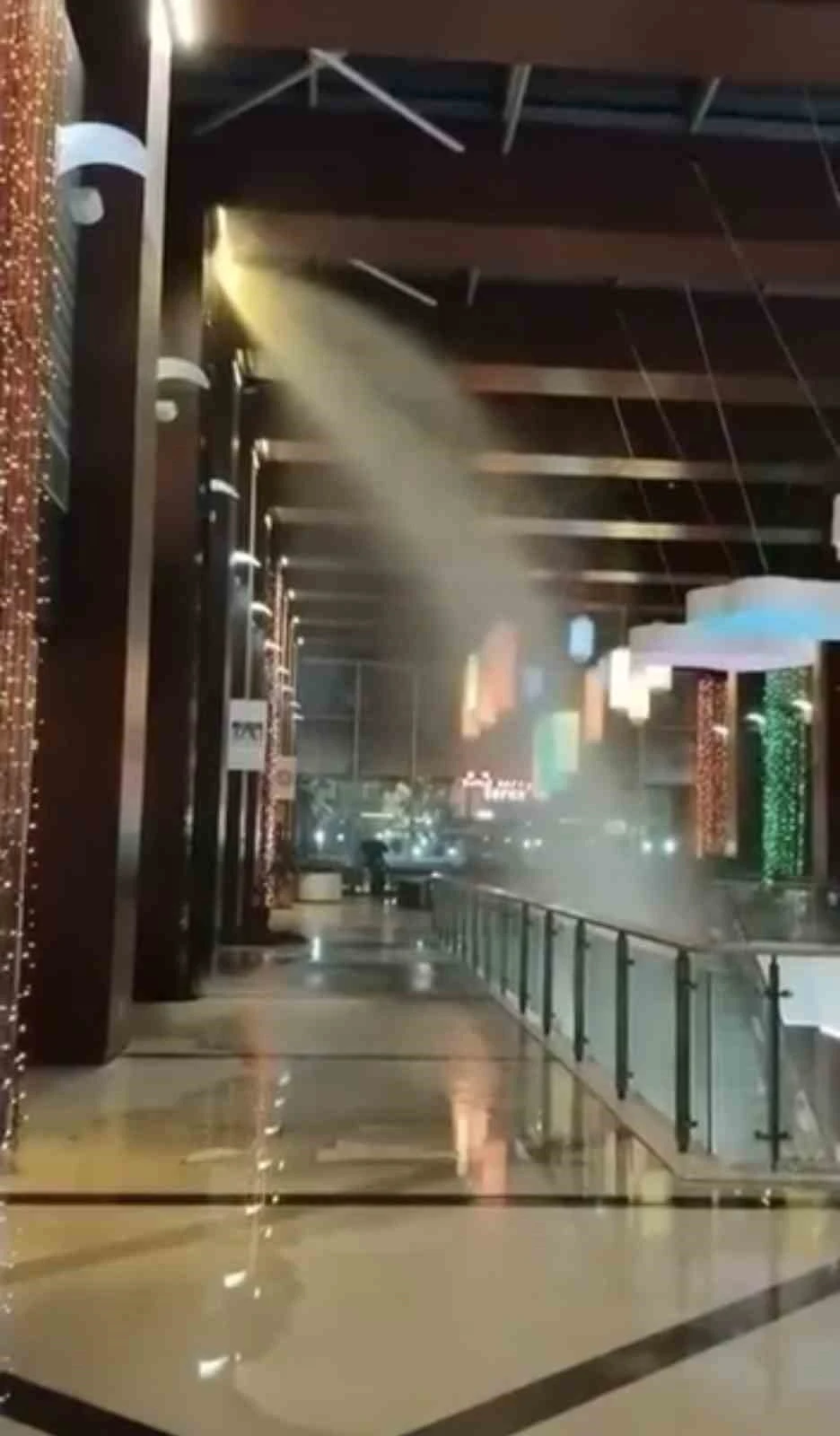 Bursa’da alışveriş merkezinde panik