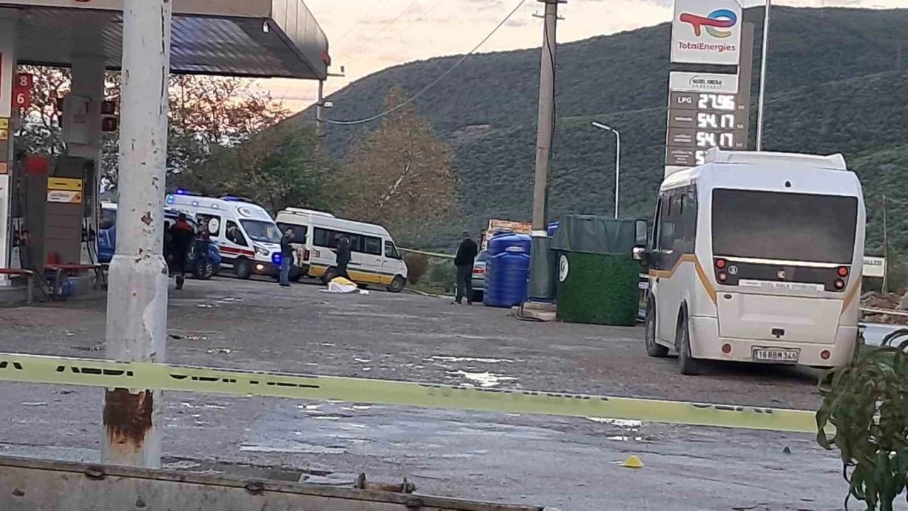 Bursa’da benzinlikte silahlı çatışma: 1 ölü, 1 yaralı
