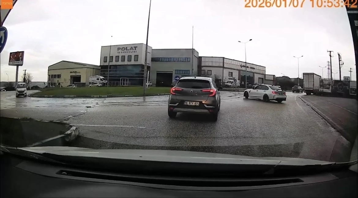 Bursa&rsquo;da cadde ortasında driftin bedeli 58 bin lira oldu
