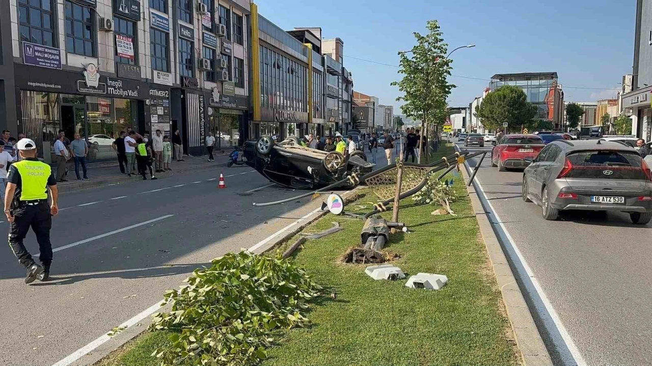 Bursa&rsquo;da feci kaza : 2 yaralı
