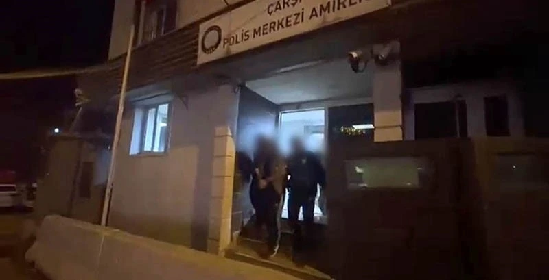 Bursa&rsquo;da kesinleşmiş hapis cezası bulunan 2 şahıs yakalandı
