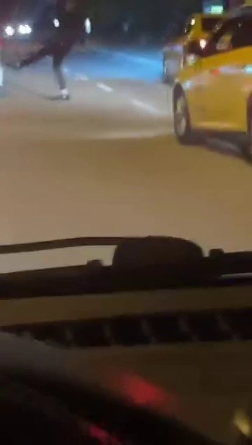 Bursa’da korsan taşımacılık yapan sürücüyü taksiciler kovaladı