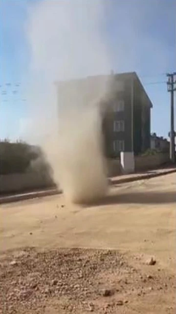 Bursa&rsquo;da meydana gelen hortum korkuttu
