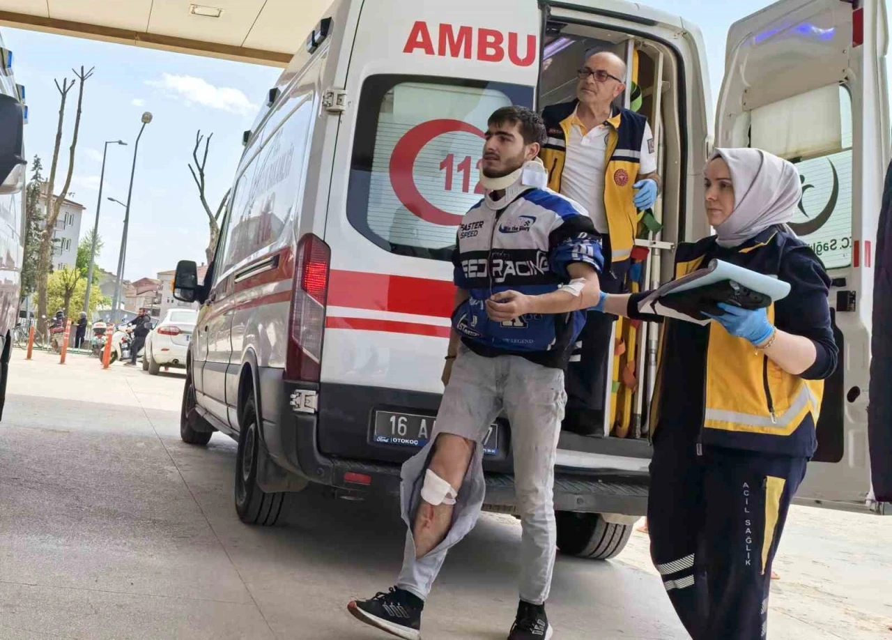 Bursa’da otomobille motosiklet çarpıştı: 1 yaralı
