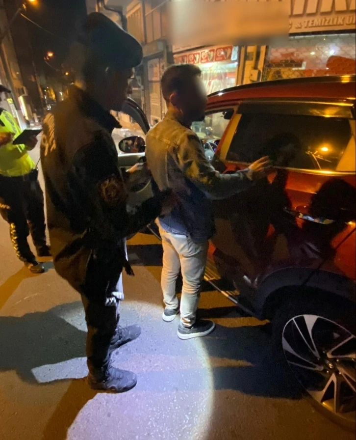 Bursa&rsquo;da su&ccedil;lular polisin şok asayiş uygulamalarından ka&ccedil;amıyor
