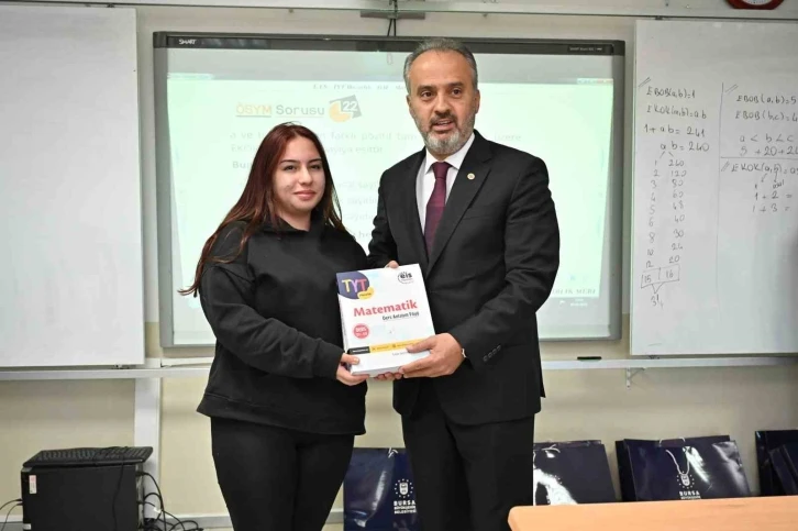 Bursa&rsquo;da &uuml;niversite adaylarına &uuml;cretsiz kurs desteği
