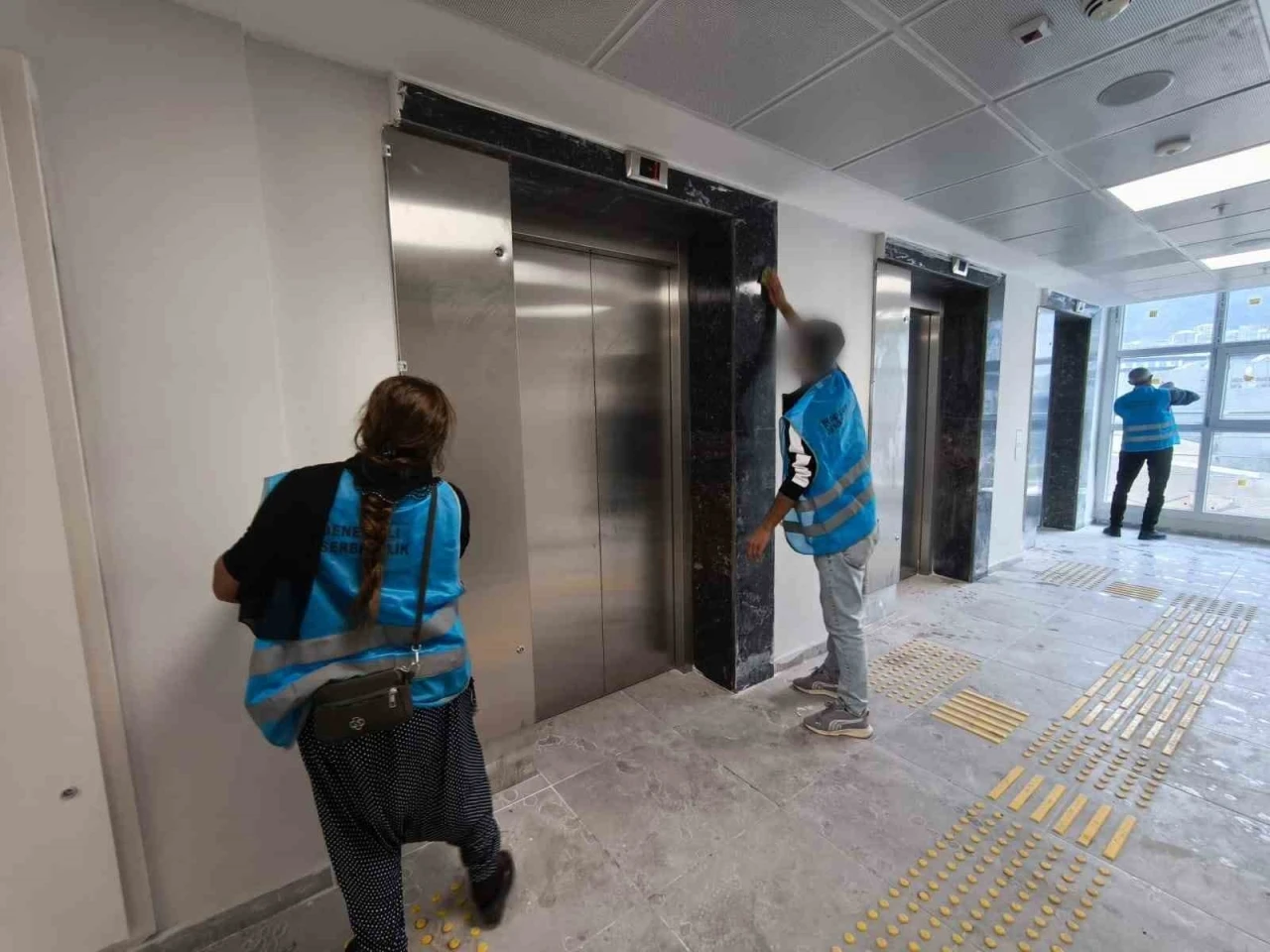 Bursa’da yükümlüler KYK yurtlarını temizledi
